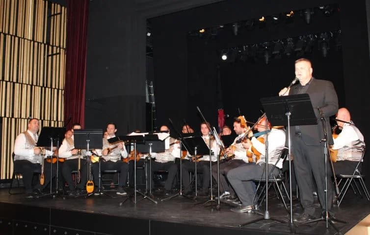 MULTIMEDIJALNA DVORANA TERRA PANONICA: Održan koncert Brodskog tamburaškog orkestra i promoviran spot o bećarcu