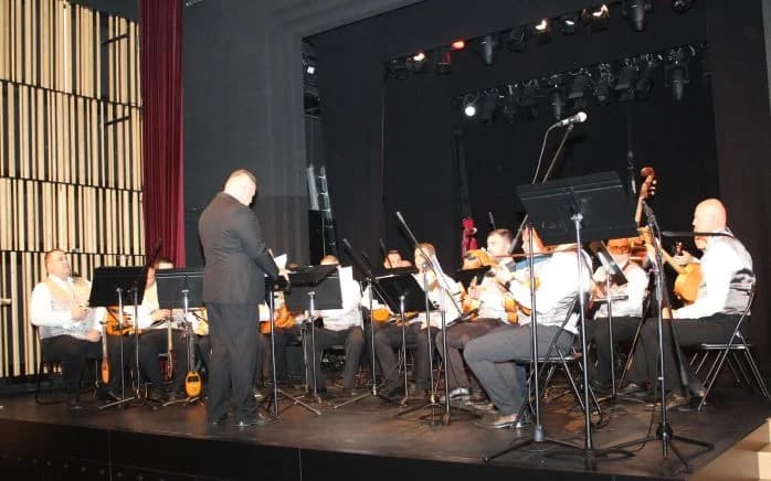 MULTIMEDIJALNA DVORANA TERRA PANONICA: Održan koncert Brodskog tamburaškog orkestra i promoviran spot o bećarcu