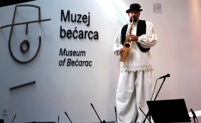 MULTIMEDIJALNA DVORANA TERRA PANONICA: Održan koncert Brodskog tamburaškog orkestra i promoviran spot o bećarcu
