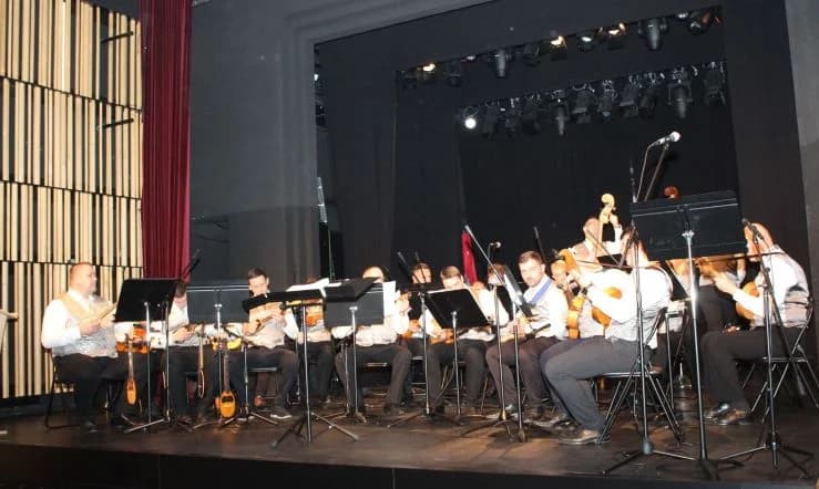 MULTIMEDIJALNA DVORANA TERRA PANONICA: Održan koncert Brodskog tamburaškog orkestra i promoviran spot o bećarcu