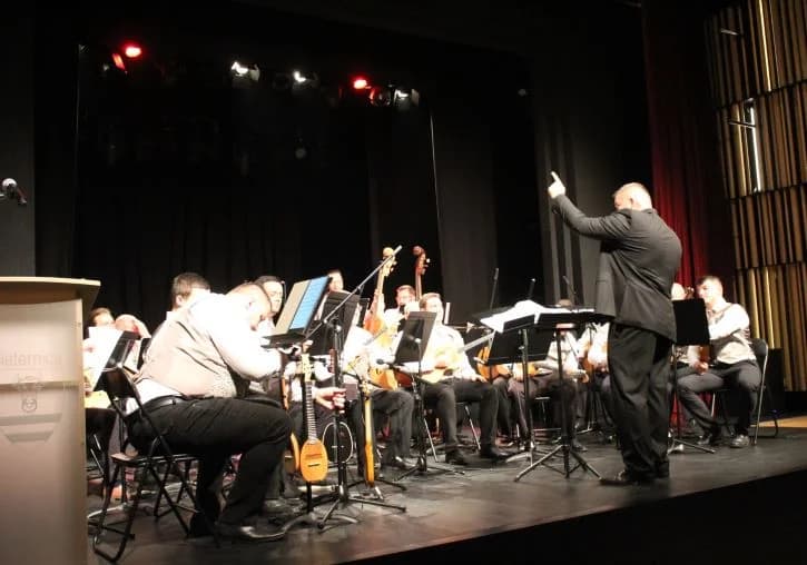 MULTIMEDIJALNA DVORANA TERRA PANONICA: Održan koncert Brodskog tamburaškog orkestra i promoviran spot o bećarcu