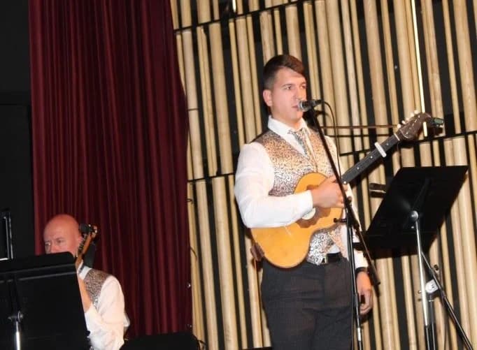 MULTIMEDIJALNA DVORANA TERRA PANONICA: Održan koncert Brodskog tamburaškog orkestra i promoviran spot o bećarcu