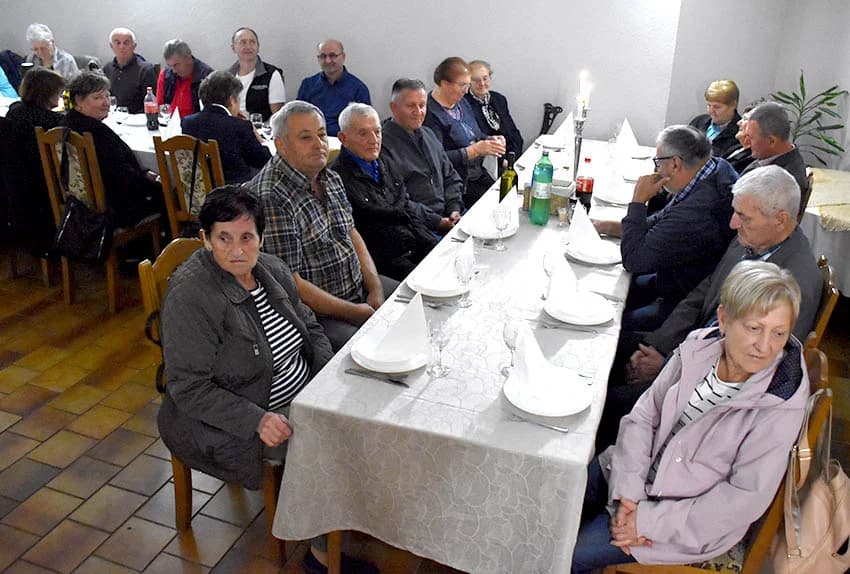 Šezdesetak umirovljenika vetovačkog kraja uključuje se u sve aktivnosti županijske udruge
