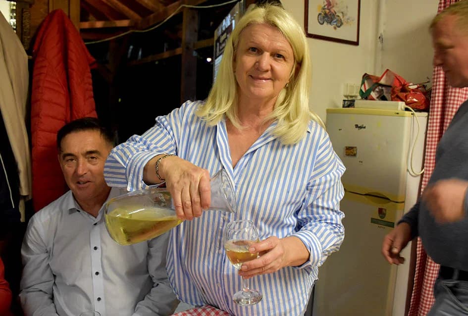 Mirko i Branko preuzeli obveze vinskih kumova