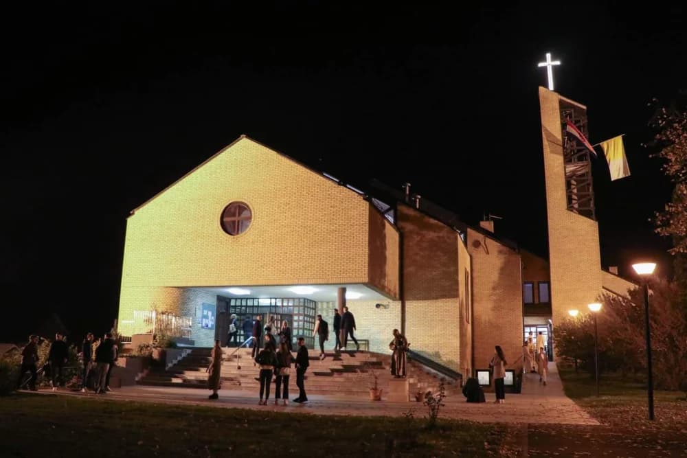 Holywin“ - „Svetost pobjeđuje“: Molitveno bdijenje u Župi sv. Leopolda Mandića