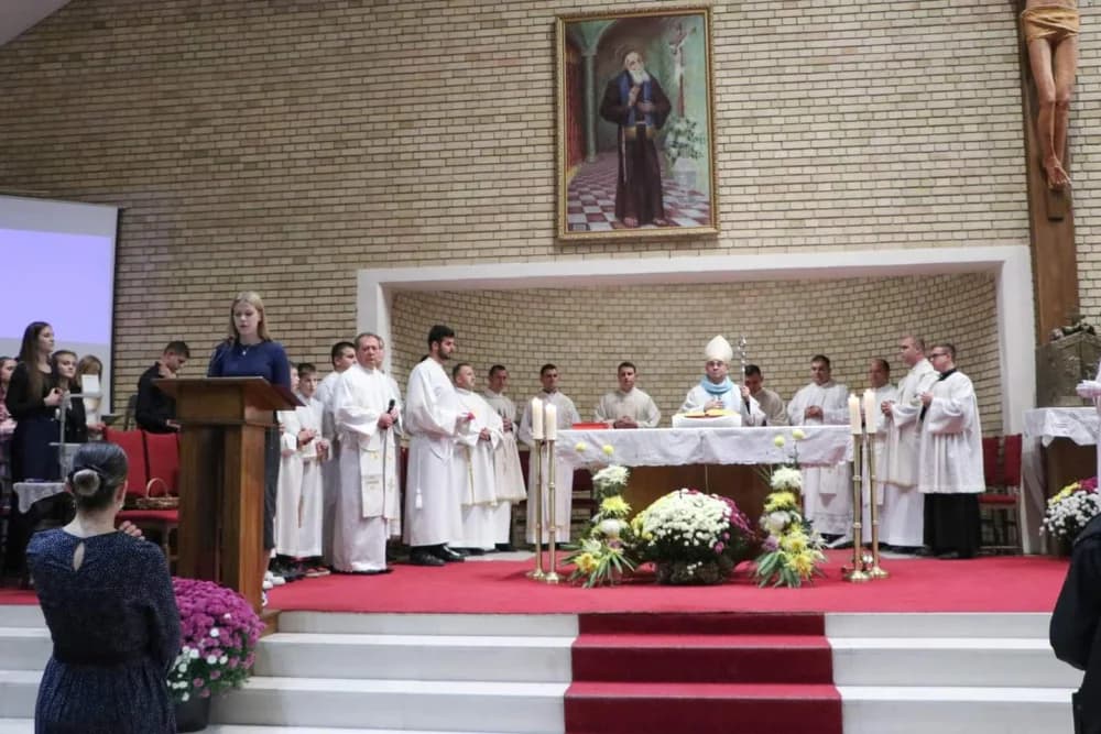 Holywin“ - „Svetost pobjeđuje“: Molitveno bdijenje u Župi sv. Leopolda Mandića