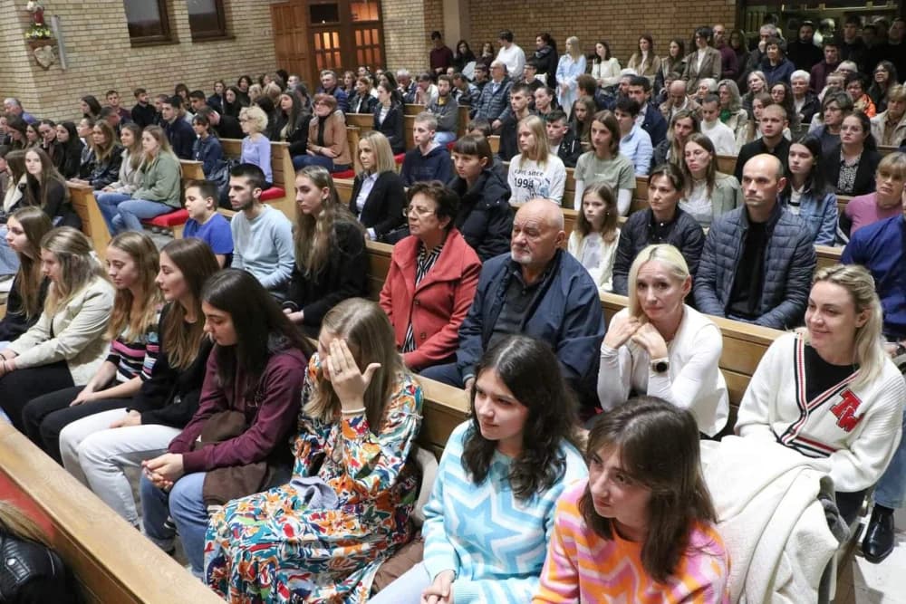 Holywin“ - „Svetost pobjeđuje“: Molitveno bdijenje u Župi sv. Leopolda Mandića