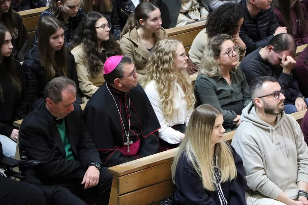 Holywin“ - „Svetost pobjeđuje“: Molitveno bdijenje u Župi sv. Leopolda Mandića
