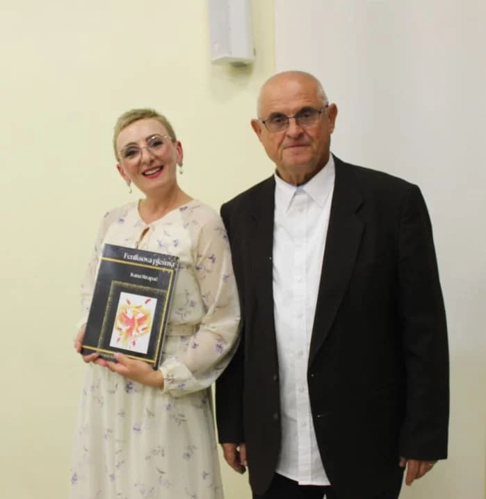 Na poetskoj večeri u Pleternici predstavljena zbirka  „Feniksova pjesma“ Ivane Strapač iz Našica.