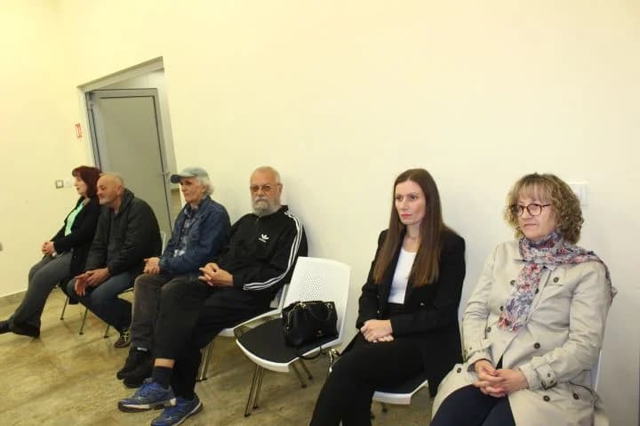 Na poetskoj večeri u Pleternici predstavljena zbirka  „Feniksova pjesma“ Ivane Strapač iz Našica.