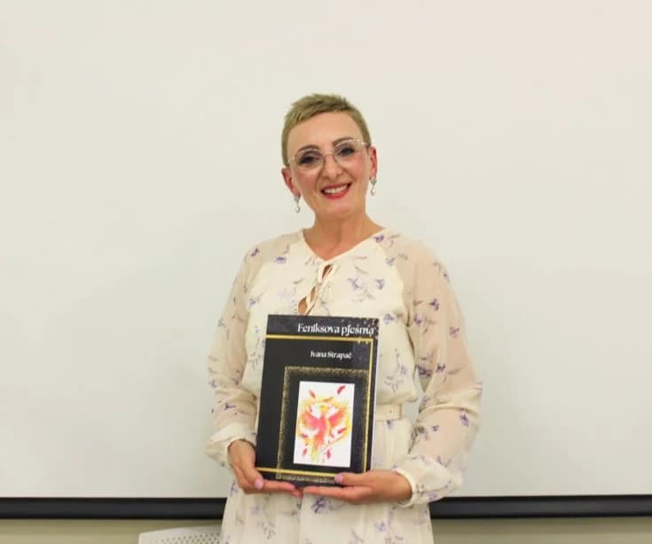 Na poetskoj večeri u Pleternici predstavljena zbirka  „Feniksova pjesma“ Ivane Strapač iz Našica.