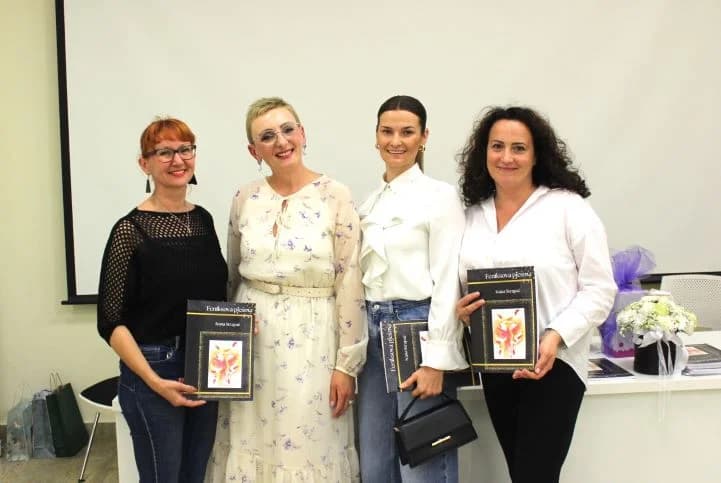 Na poetskoj večeri u Pleternici predstavljena zbirka  „Feniksova pjesma“ Ivane Strapač iz Našica.