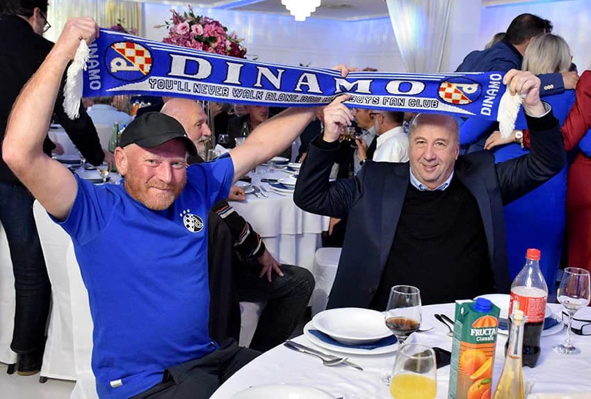 DINAMOVA PLAVA NOĆ U POŽEGI: Navijačka atmosfera u dvorani „Gloria“