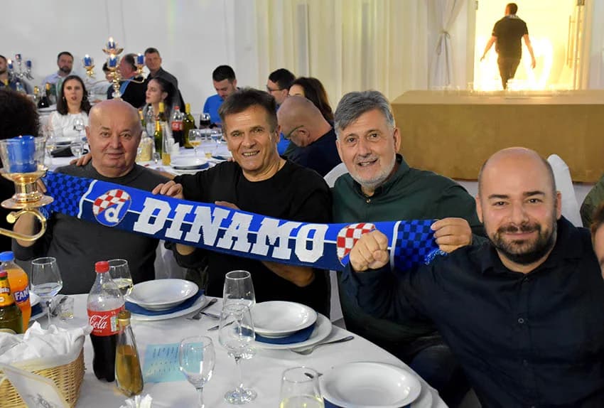 DINAMOVA PLAVA NOĆ U POŽEGI: Navijačka atmosfera u dvorani „Gloria“
