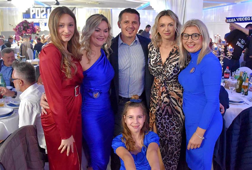 DINAMOVA PLAVA NOĆ U POŽEGI: Navijačka atmosfera u dvorani „Gloria“