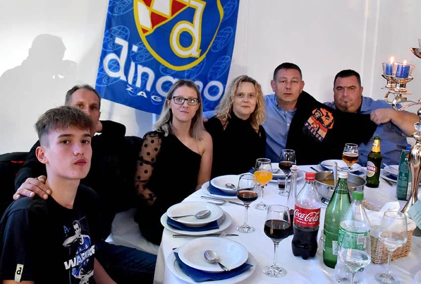 DINAMOVA PLAVA NOĆ U POŽEGI: Navijačka atmosfera u dvorani „Gloria“