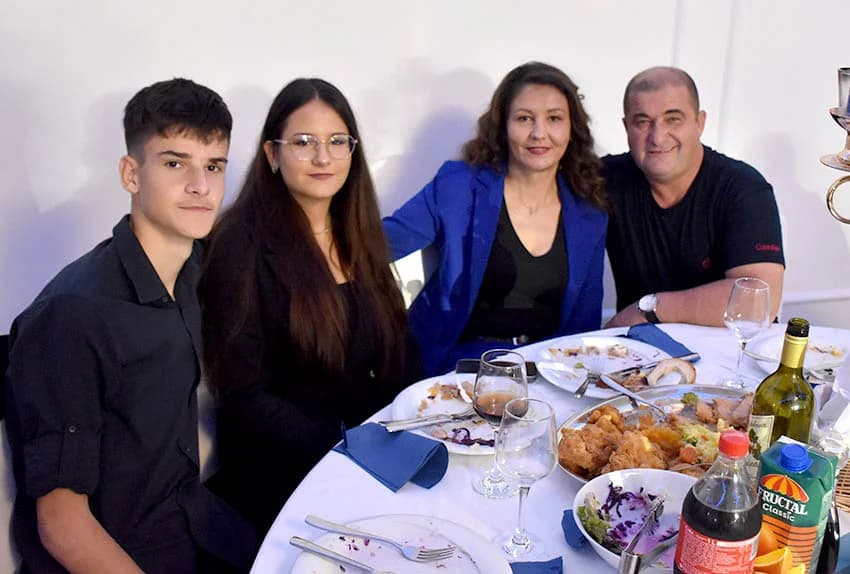 DINAMOVA PLAVA NOĆ U POŽEGI: Navijačka atmosfera u dvorani „Gloria“