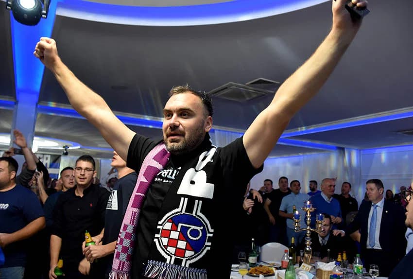 DINAMOVA PLAVA NOĆ U POŽEGI: Navijačka atmosfera u dvorani „Gloria“