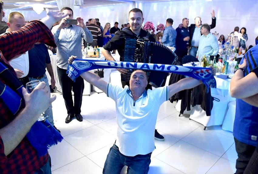 DINAMOVA PLAVA NOĆ U POŽEGI: Navijačka atmosfera u dvorani „Gloria“