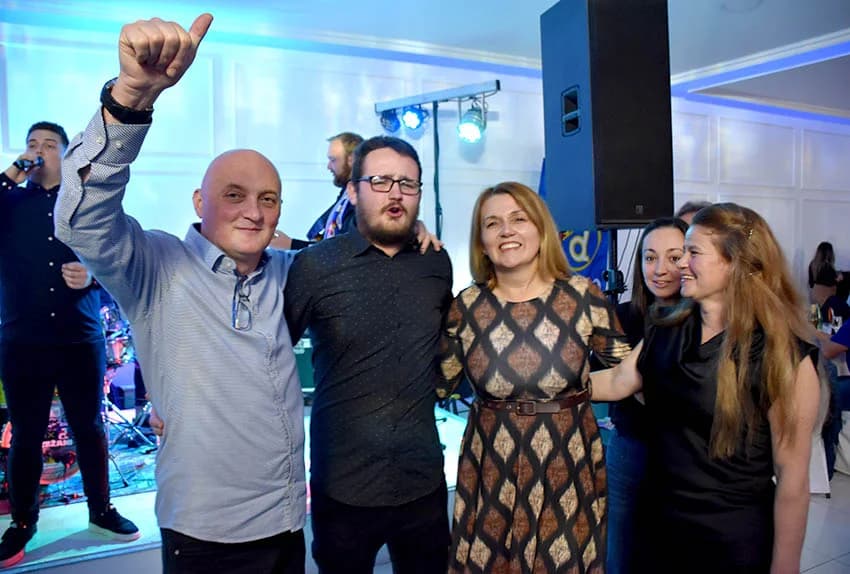 DINAMOVA PLAVA NOĆ U POŽEGI: Navijačka atmosfera u dvorani „Gloria“