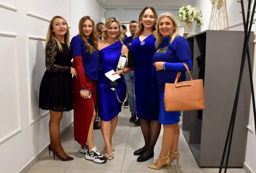 DINAMOVA PLAVA NOĆ U POŽEGI: Navijačka atmosfera u dvorani „Gloria“