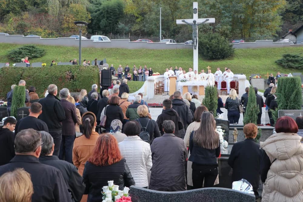 Slavlje Svih Svetih na požeškom groblju sv. Ilije