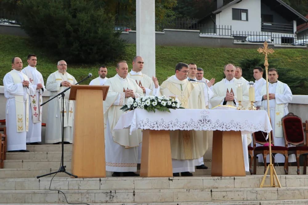 Slavlje Svih Svetih na požeškom groblju sv. Ilije