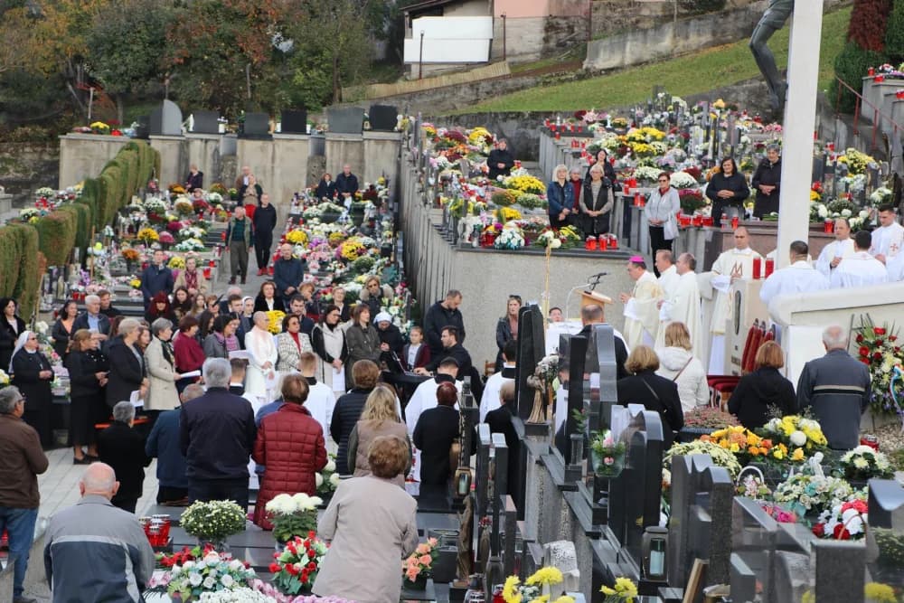 Slavlje Svih Svetih na požeškom groblju sv. Ilije