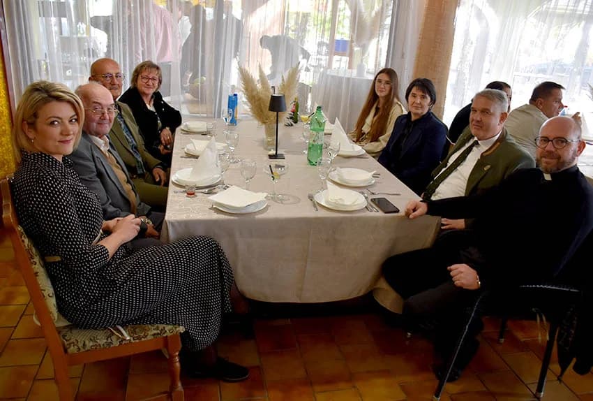 VETOVAČKI LOVCI PROSLAVILI SVOG ZAŠTITNIKA SV. HUBERTA:  Svetac koji uči o očuvanju prirode