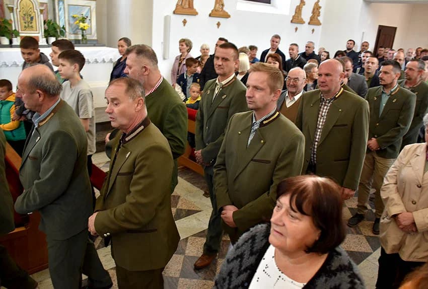 VETOVAČKI LOVCI PROSLAVILI SVOG ZAŠTITNIKA SV. HUBERTA:  Svetac koji uči o očuvanju prirode