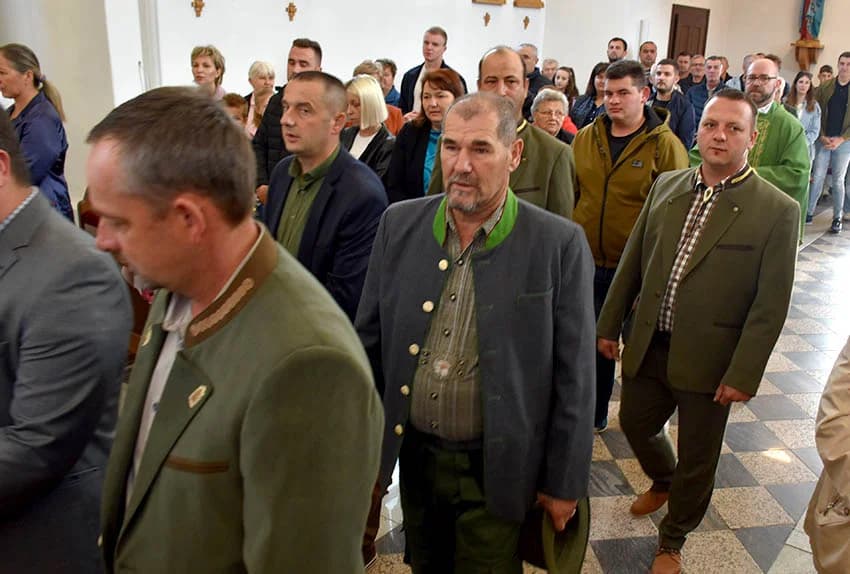 VETOVAČKI LOVCI PROSLAVILI SVOG ZAŠTITNIKA SV. HUBERTA:  Svetac koji uči o očuvanju prirode