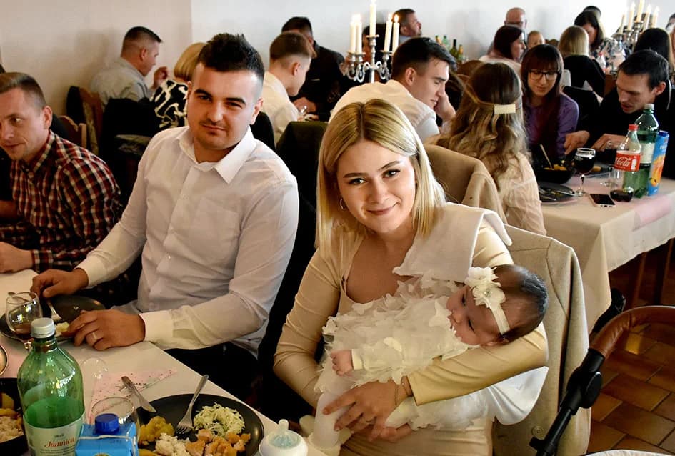 KRŠTENO PRVO DIJETE U OBITELJI NOVAK: Blagoslov na putu odrastanja