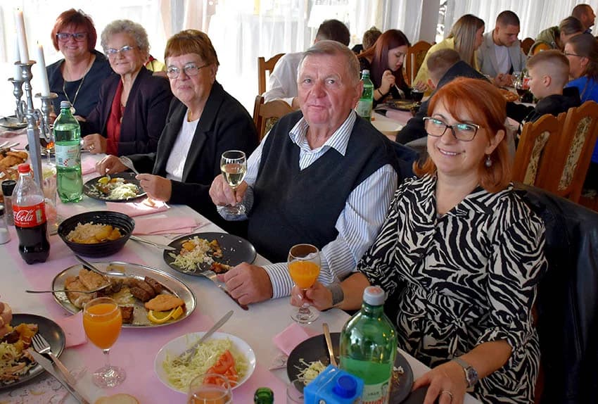 KRŠTENO PRVO DIJETE U OBITELJI NOVAK: Blagoslov na putu odrastanja