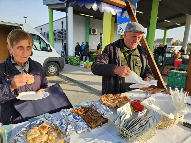 Najbolje štrudle pripremile Ankica Grbeš i Marina Šarić iz Blacka