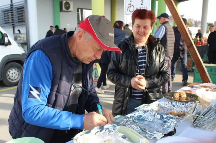 Najbolje štrudle pripremile Ankica Grbeš i Marina Šarić iz Blacka