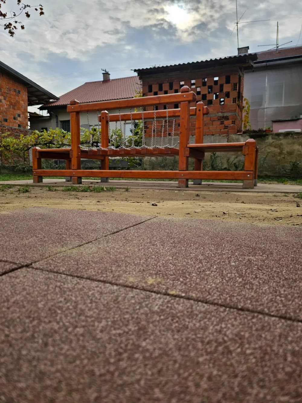 Novo ruho igrališta vrtića „Cvjetna livada“: Kvalitetniji sadržaj za igru i poboljšanu sigurnost
