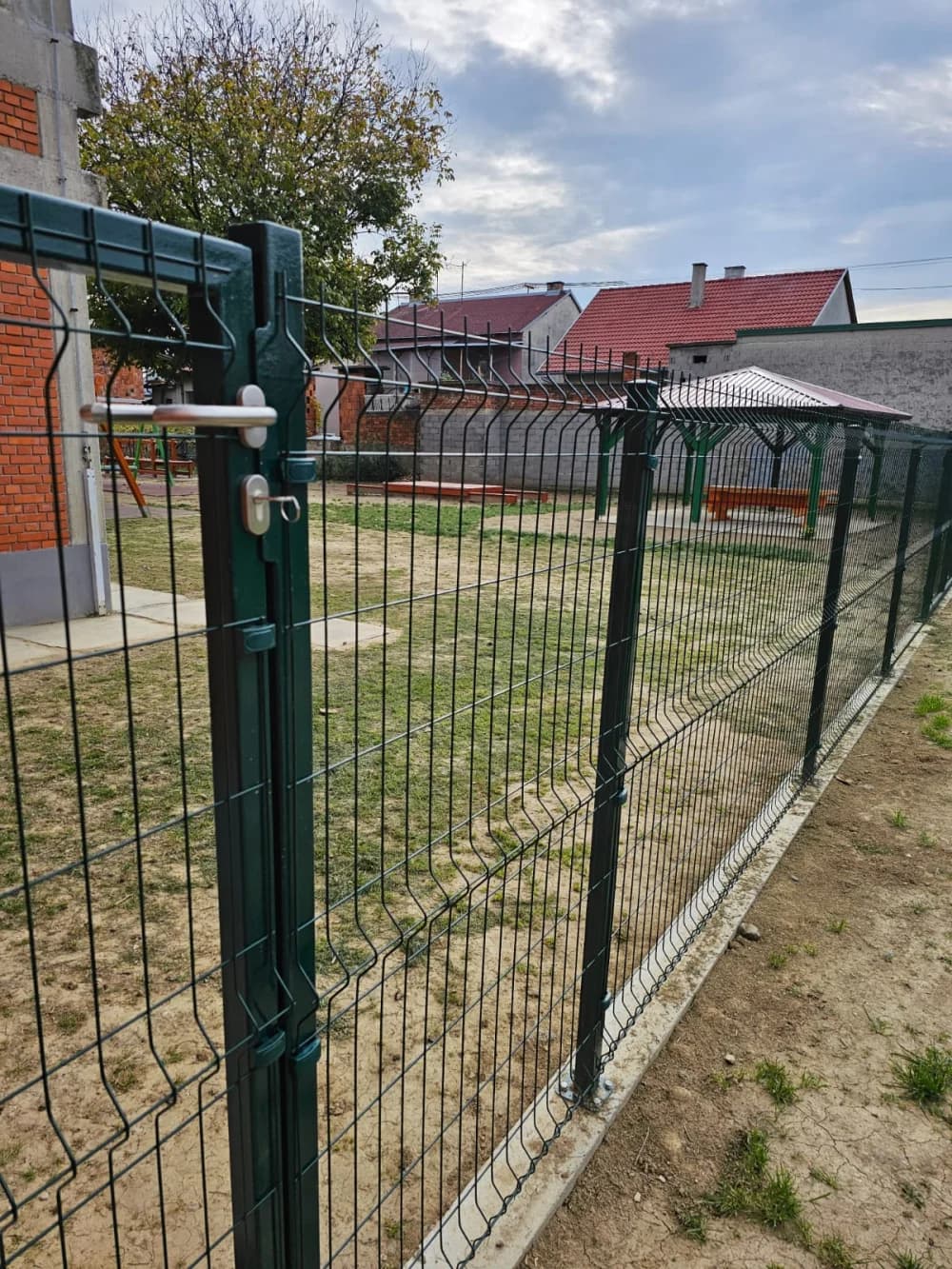 Novo ruho igrališta vrtića „Cvjetna livada“: Kvalitetniji sadržaj za igru i poboljšanu sigurnost