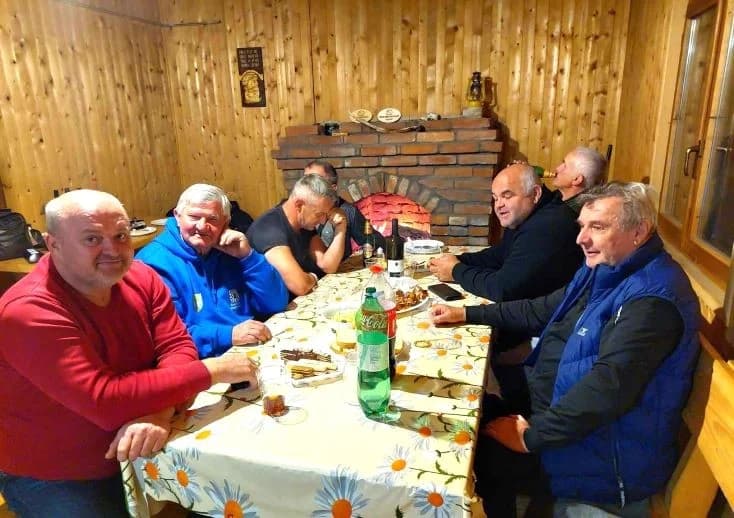 [FOTOZABILJEŠKA] Druženje čaglinskih i brestovačkih šahista na Sovskom jezeru