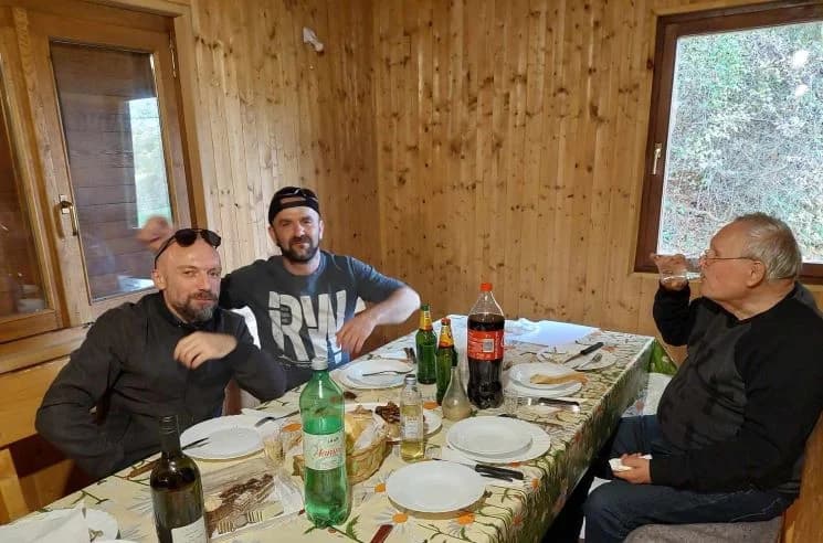 [FOTOZABILJEŠKA] Druženje čaglinskih i brestovačkih šahista na Sovskom jezeru