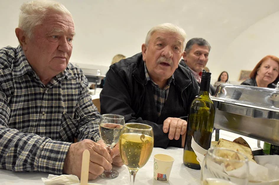 MARTINJE PROSLAVILI ČLANOVI UDRUGE „STJEPAN KOYDL“ IZ POŽEGE: Zlatko Vuković preuzeo obveze vinskog kuma