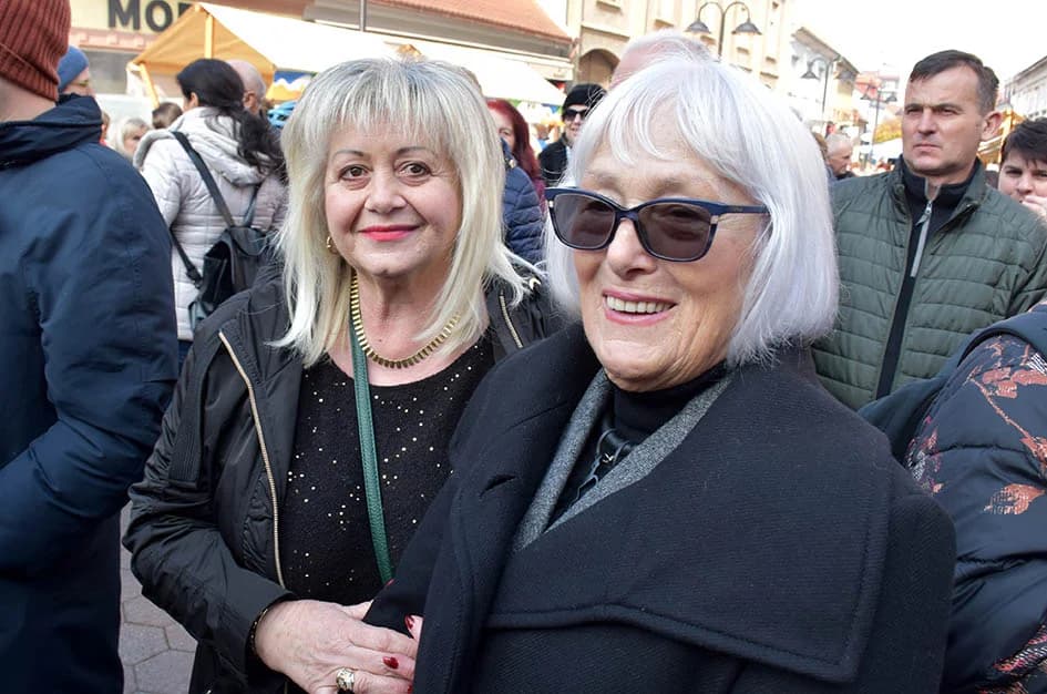 „Njegova uzoritost“ Vlado Bauer - vinski kardinal obavio krštenje mošta u požeškoj pješačkoj zoni