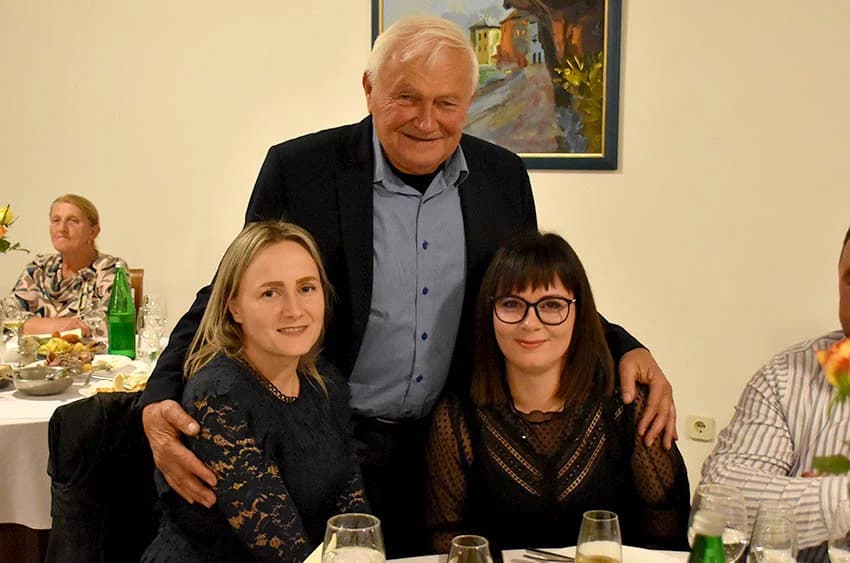 ODRŽANO TRADICIONALNI MARTINJE KOD IVE ENJINGIJA U HRNJEVCU: Ovogodišnji vinski kum Marko Galić, požeški poduzetnik