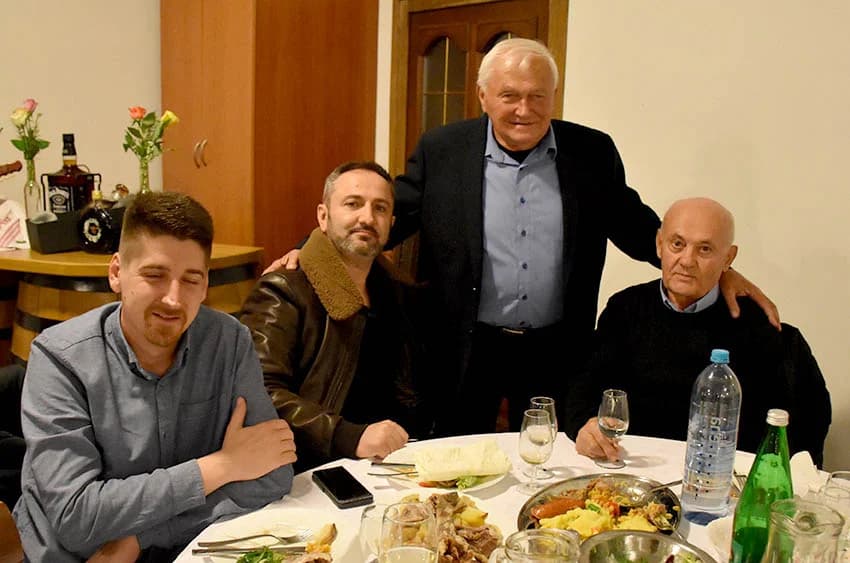 ODRŽANO TRADICIONALNI MARTINJE KOD IVE ENJINGIJA U HRNJEVCU: Ovogodišnji vinski kum Marko Galić, požeški poduzetnik