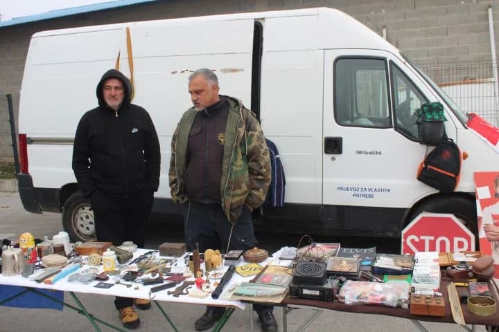 Na prostoru Gradske tržnice u Pleternici održan treći po redu „Buvljak i autopijac“