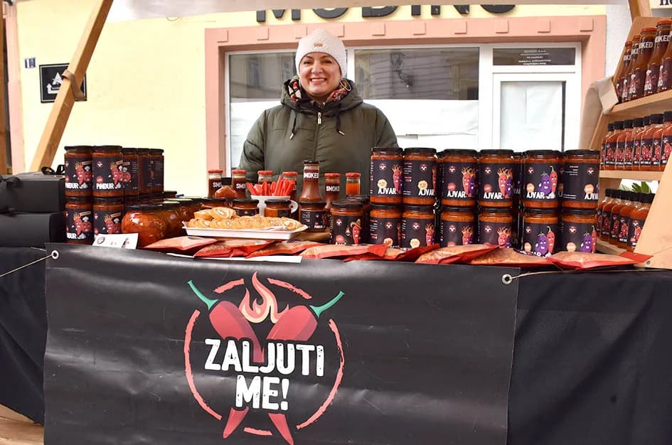 Jesenski sajam u požeškoj pješačkoj zoni okupio više od 60 izlagača