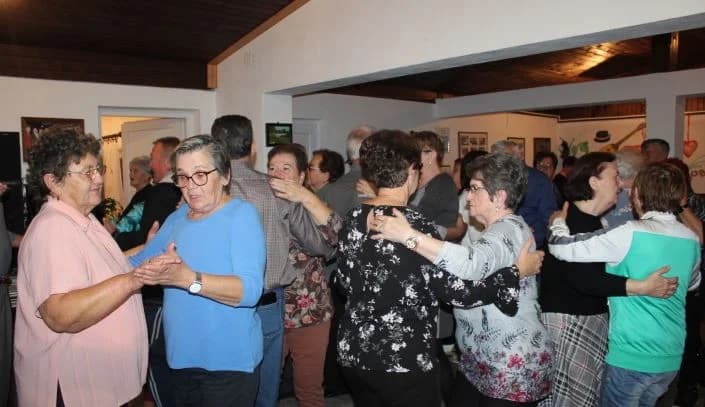 MATICA UMIROVLJENIKA GRADA PLETERNICE: Uz pjesmu i ples proslavili Martinje