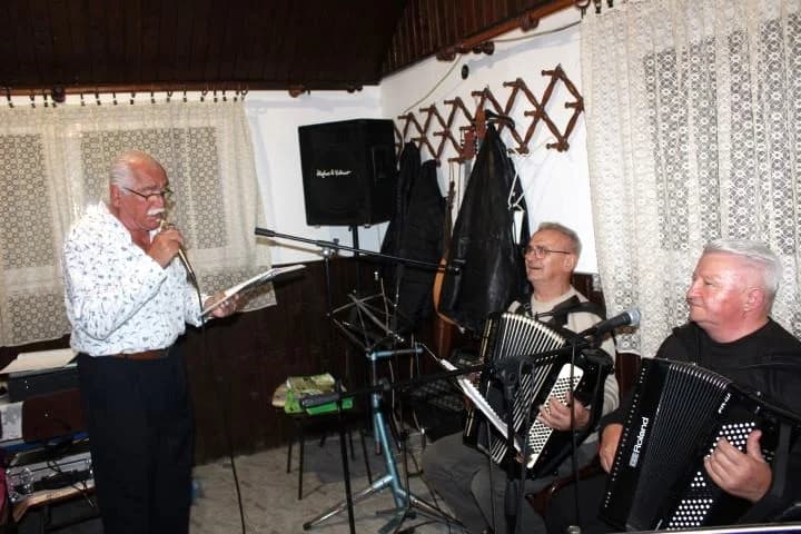 MATICA UMIROVLJENIKA GRADA PLETERNICE: Uz pjesmu i ples proslavili Martinje