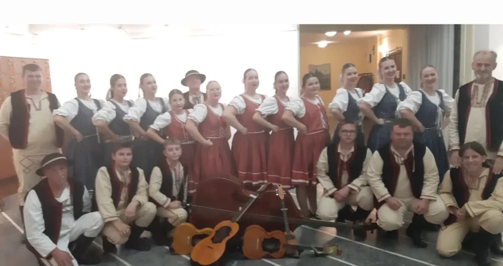 Jakšićki Slovaci u Osijeku lijepo svirali, a mladenački glasovi pjevali