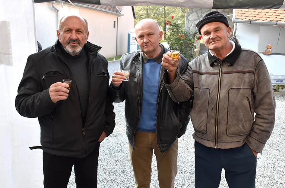 Šime Makarun iz Luna vinski kum obitelji Tandara iz Kutjeva
