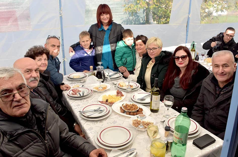Šime Makarun iz Luna vinski kum obitelji Tandara iz Kutjeva